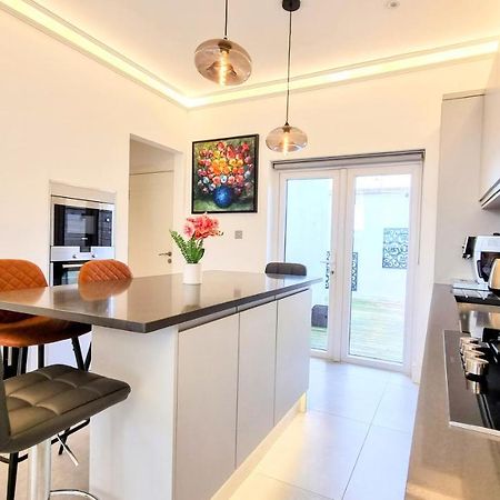 Surbiton Luxury Garden House 19 Villa Luaran gambar
