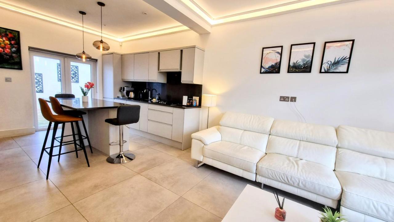 Surbiton Luxury Garden House 19 Villa Luaran gambar