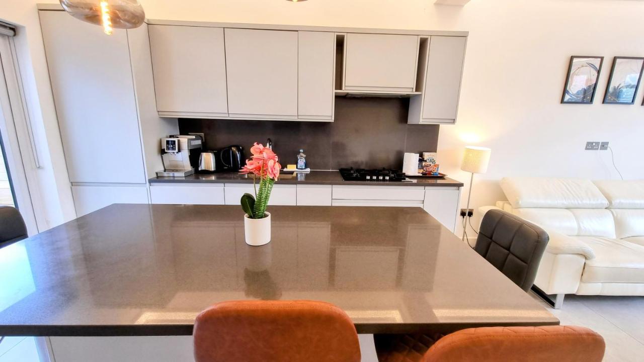 Surbiton Luxury Garden House 19 Villa Luaran gambar